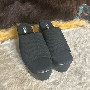 Cuccoo shoes 8 NWOT (CCC)
